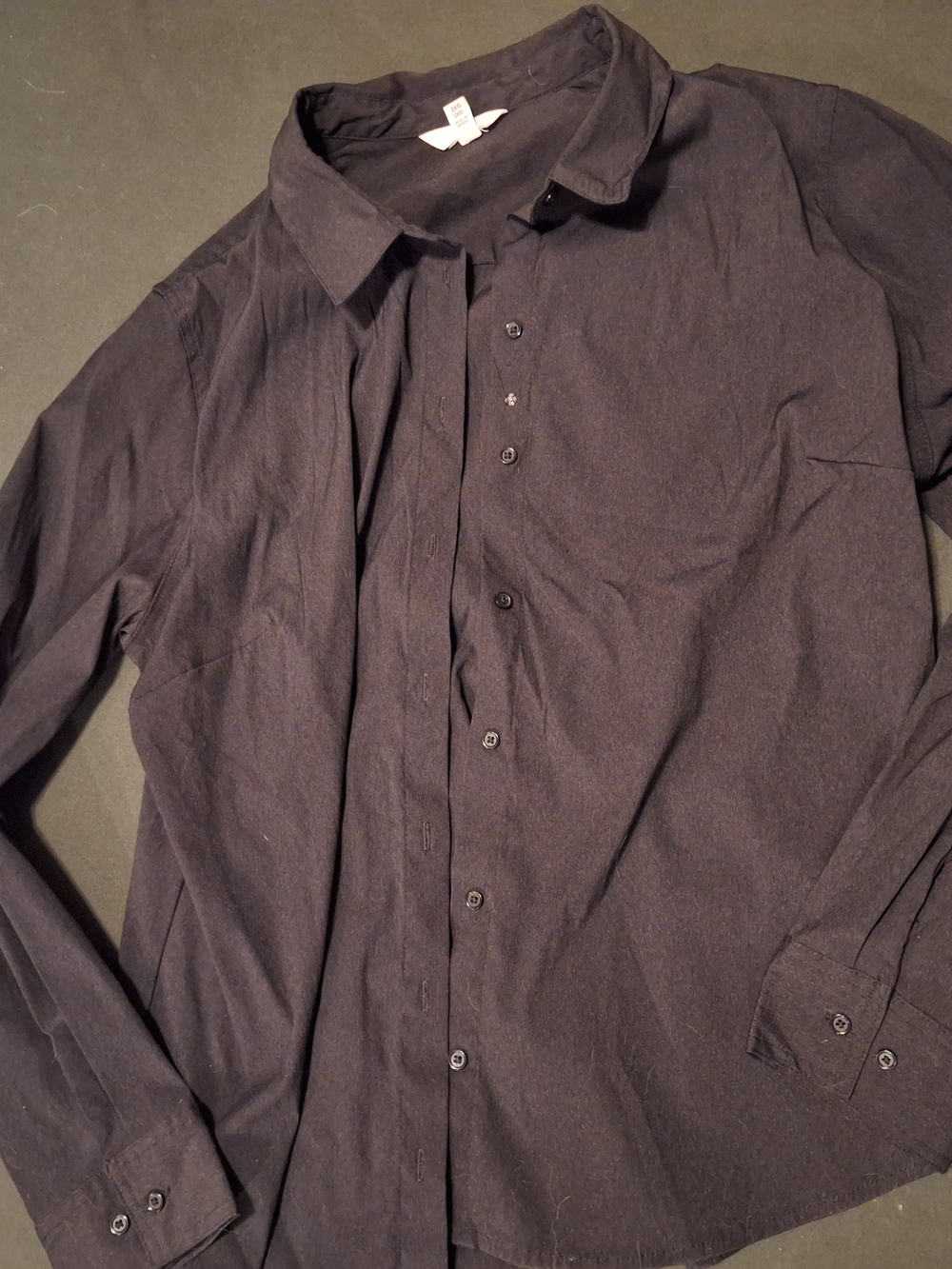 Women's Black Long-Sleeve Button-Up Shirt